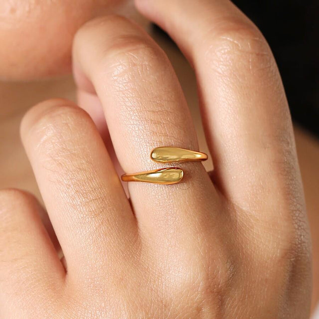 Teardrop Wrap Ring in Gold