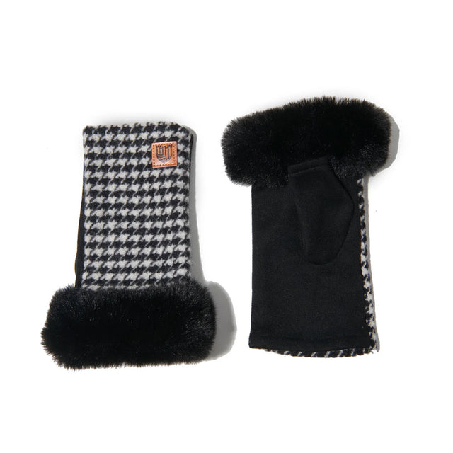 Islander Black White Dogtooth Lambswool Mittens Top and Bottom