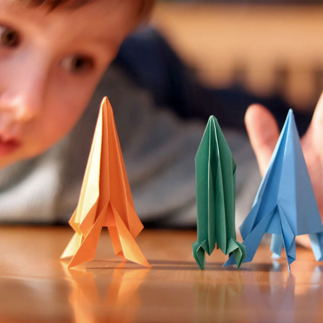 Pikkii Flying Paper Rockets Kit Close Up