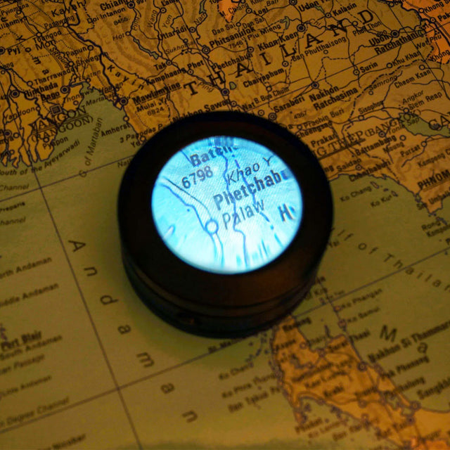 Wild and Free Travel LED Magnifying Glass with LED light On