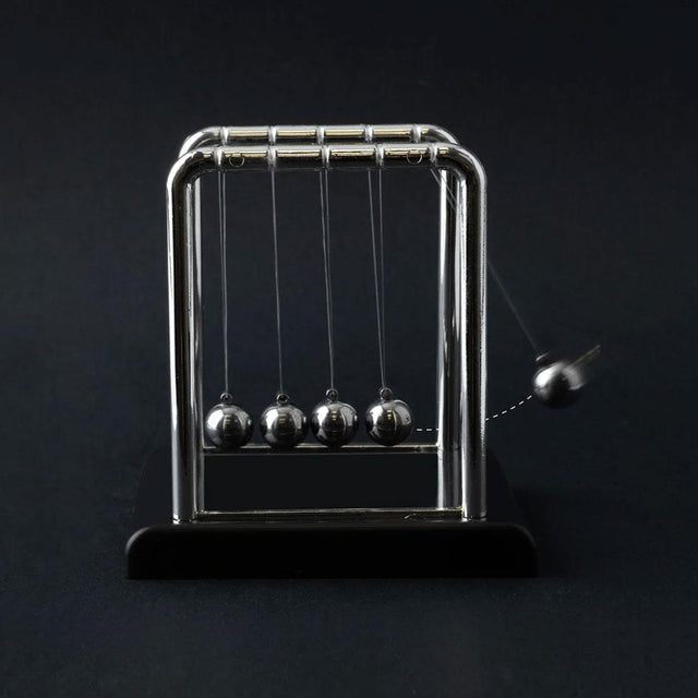 Dapper Chap Newton's Cradle