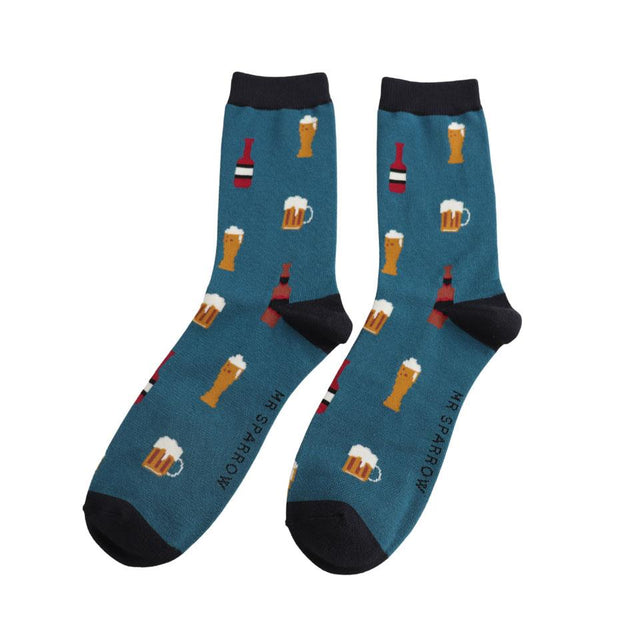 Here's To Beer Men's Socks in Matchbox