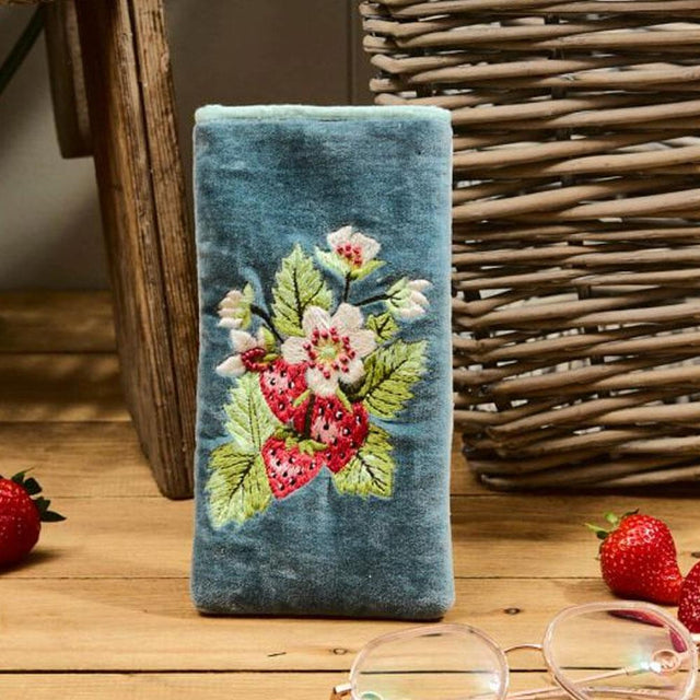 Velvet Strawberry Bead Embroidery Glasses Case