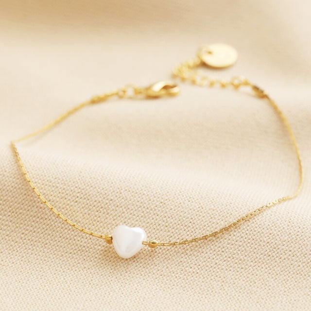 Pearl Heart Pendant Bracelet in Gold