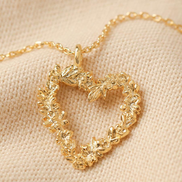 Floral Heart Pendant Necklace in Gold