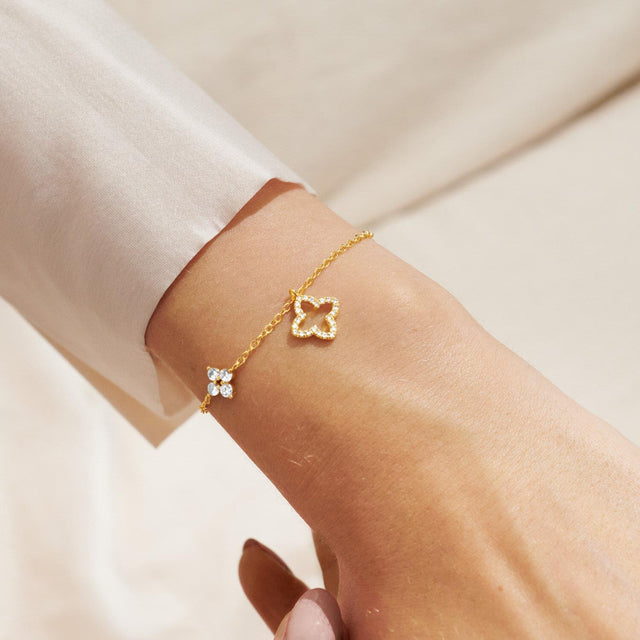 Joma Jewellery Style Stories Pave Clover Gold Bracelet