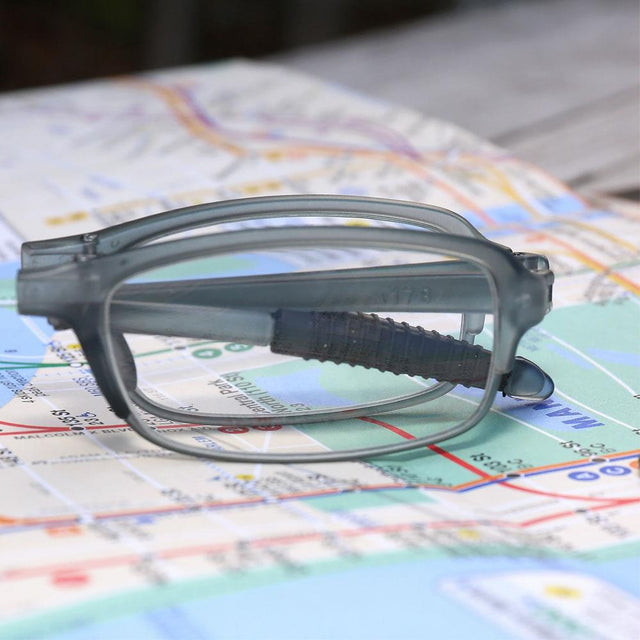 Folding Reading Glasses in Case