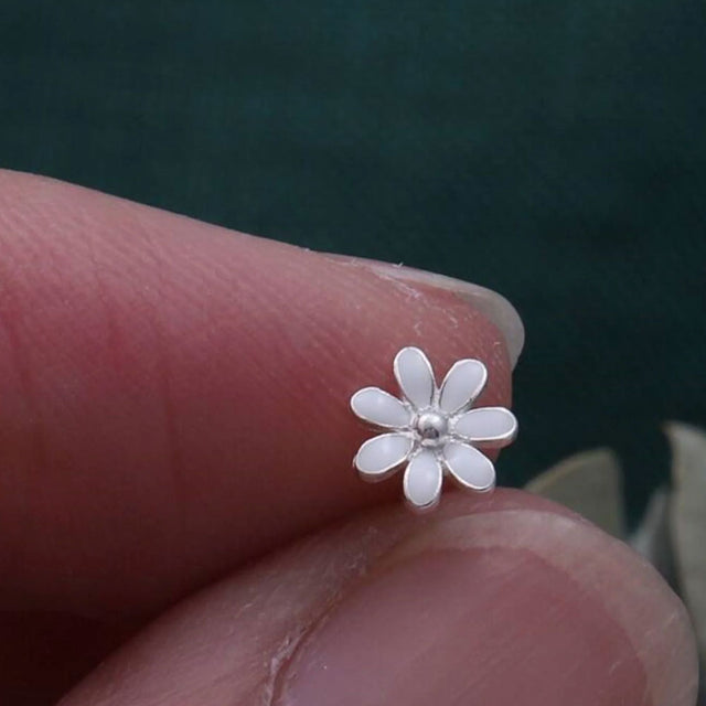 Friends Forever White Flower Earrings in Silver