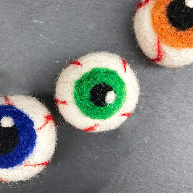 Green Eyeball Felt Magnet