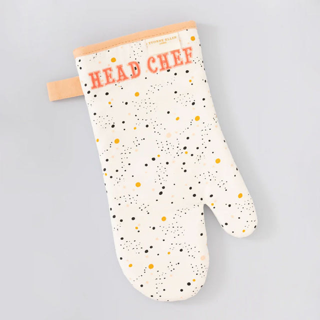 Head Chef Dotted Oven Mitt Scene