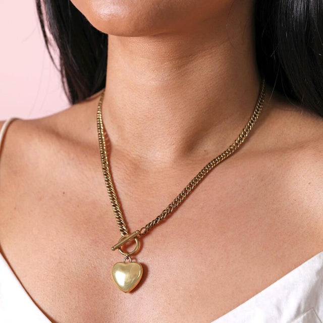 Chunky Toggle and Heart Pendant Necklace in Gold