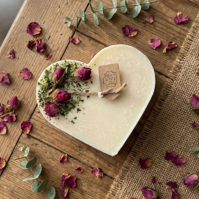 Large Champagne & Roses Heart Shaped Candle