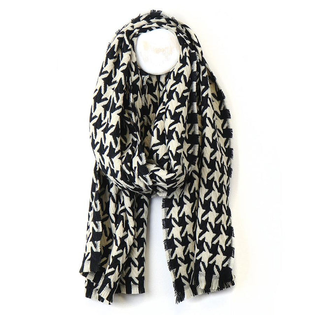 Pom Boutique Monochrome Houndstooth Weave Eyelash Fringe Scarf