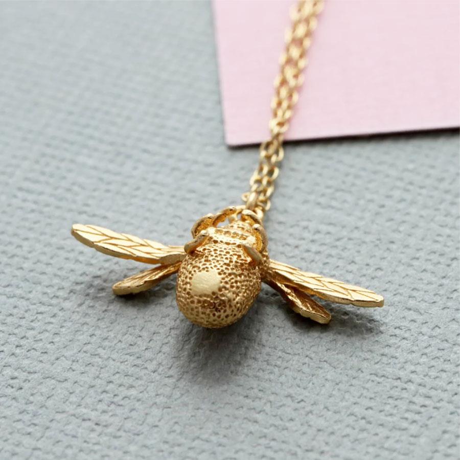 Bee deals happy necklace