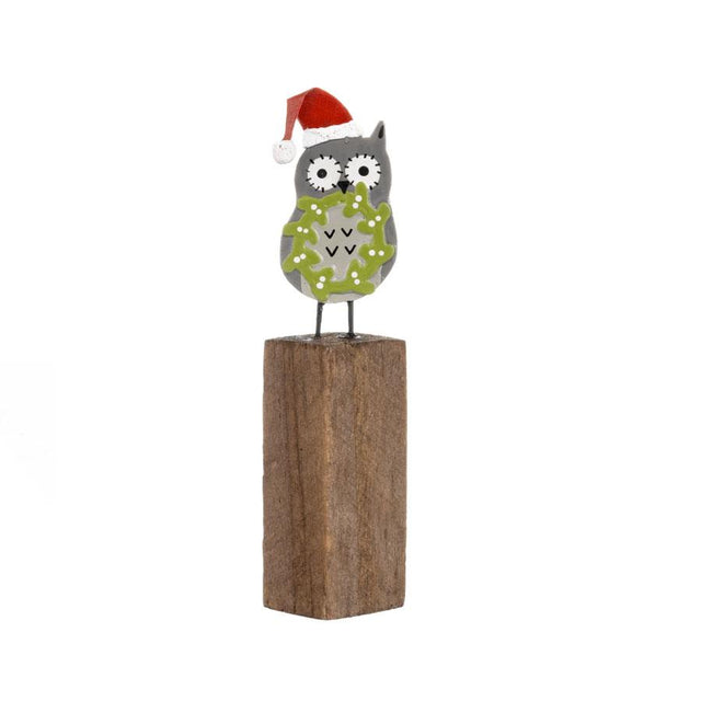 Owl with Wreath on Wooden Post Mini Decoration