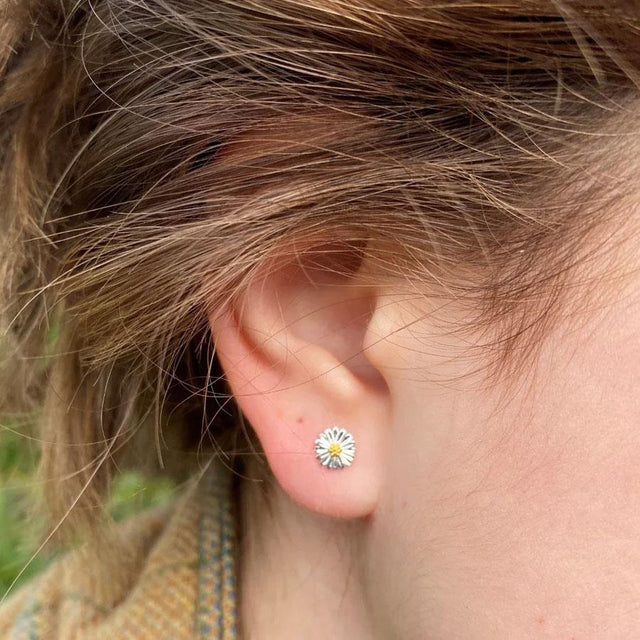 Reeves and Reeves Daisy Stud Earring