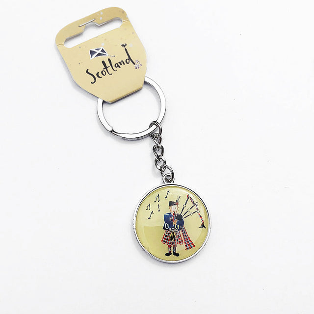 Scotsman Piper Round Keyring